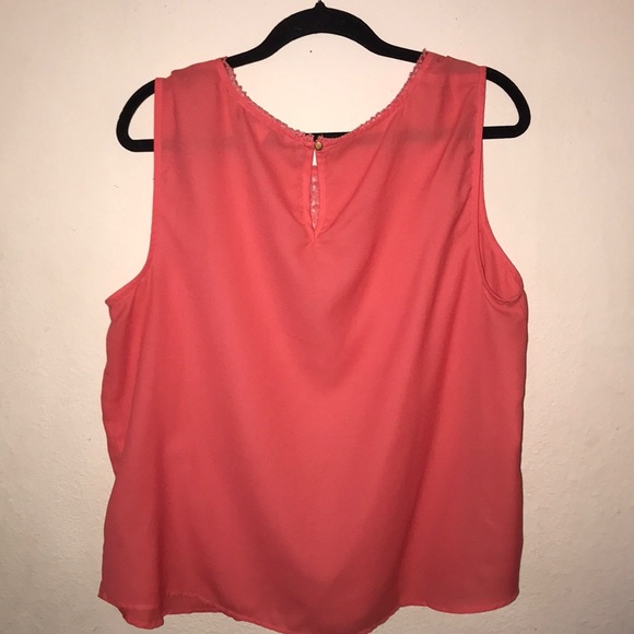 LC sheer sleeveless blouse - Picture 4 of 4